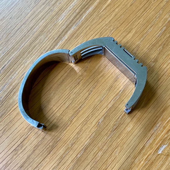 Tory Burch FitBit Band - Picture 4 of 7